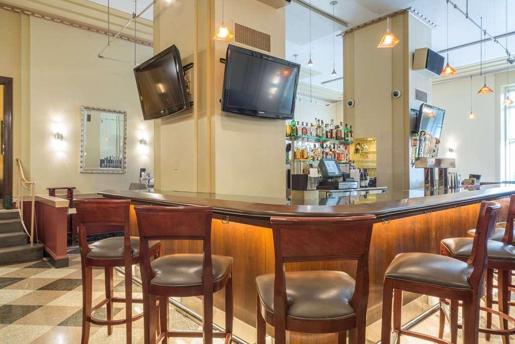 Ambassador Hotel Milwaukee Restaurant bilde